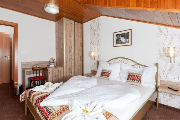 Tek Büyük Yataklı Oda