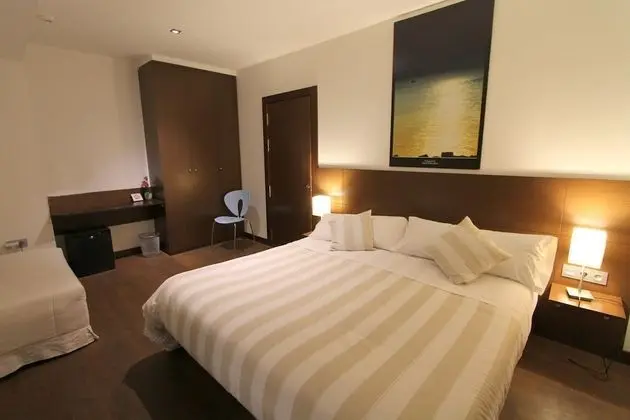 Comfort Tek Büyük Yataklı Oda