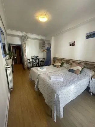 Üç Kişilik Oda