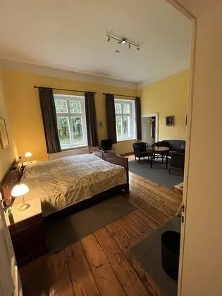 Tek Büyük Yataklı Oda