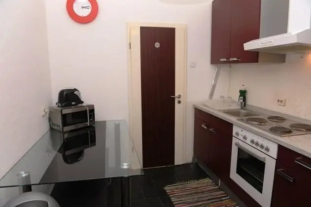 Basic Tek Büyük Yataklı Oda