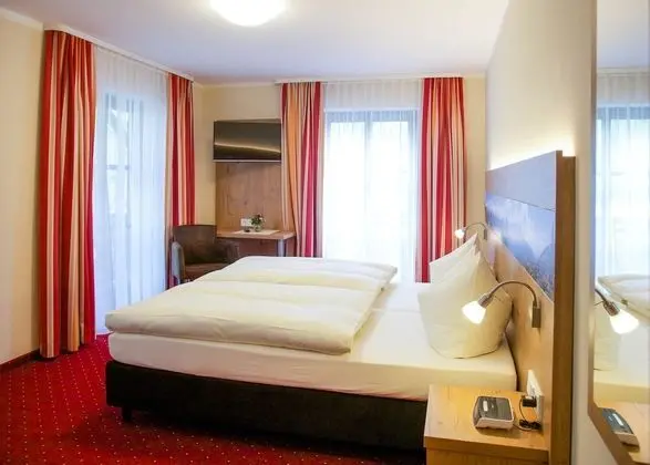 Tek Büyük Yataklı Oda