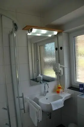 Tek Büyük Yataklı Oda, Balkon