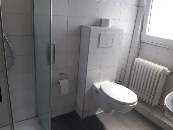 Basic Tek Büyük Yataklı Oda