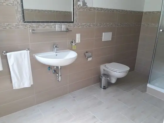 Basic Tek Büyük Yataklı Oda