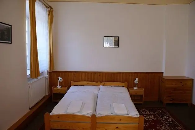 Classic Tek Büyük veya İki Ayrı Yataklı Oda