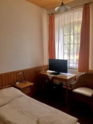Classic Üç Kişilik Oda