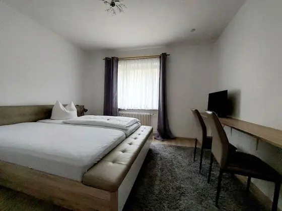 Classic Büyük Yataklı Tek Kişilik Oda