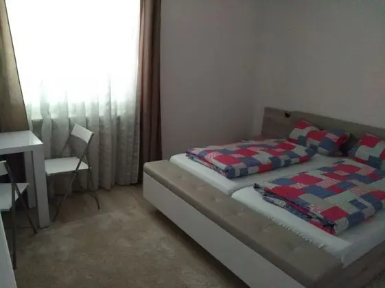 Classic Tek Büyük Yataklı Oda