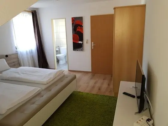 Classic Tek Büyük Yataklı Oda