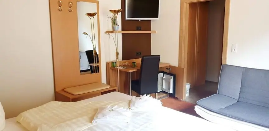 Tek Büyük Yataklı Oda, Balkon