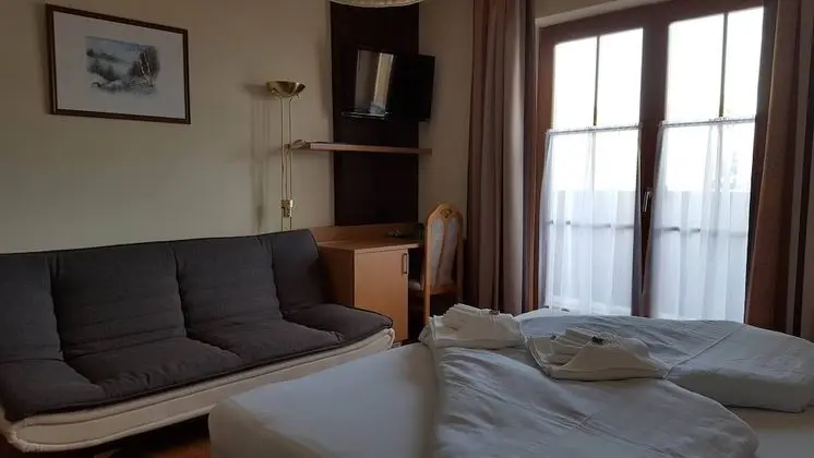 Tek Büyük Yataklı Oda, Balkon