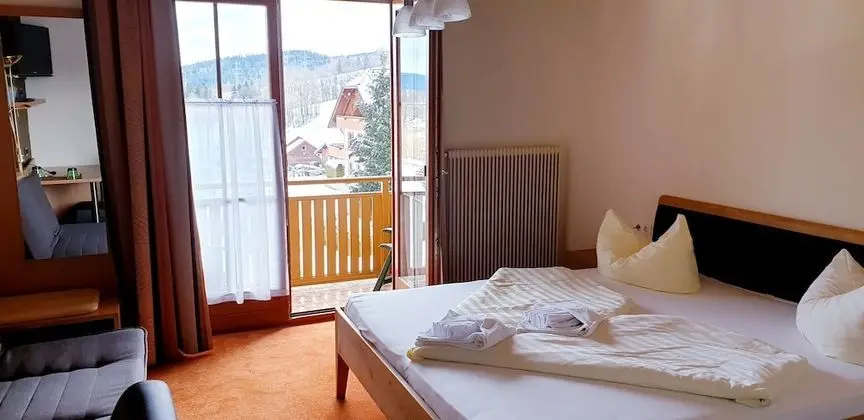 Tek Büyük Yataklı Oda, Balkon