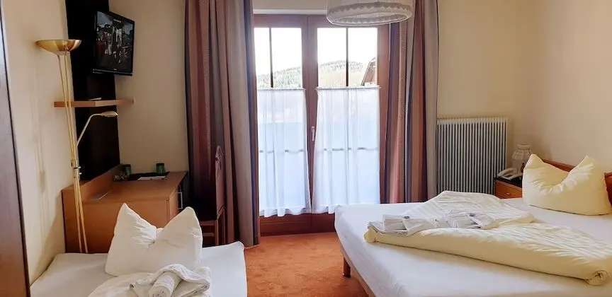 Tek Büyük Yataklı Oda, Balkon