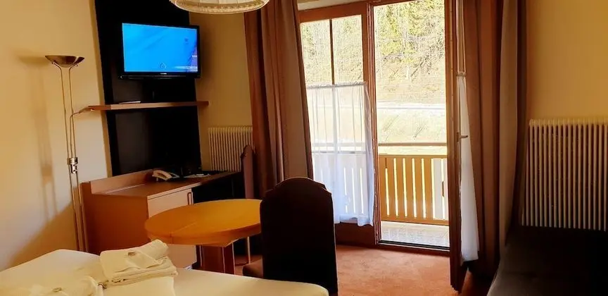 Tek Büyük Yataklı Oda, Balkon