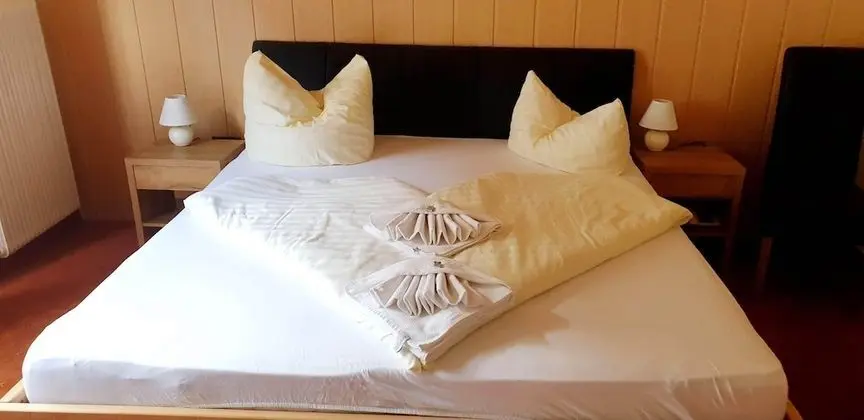 Tek Büyük Yataklı Oda, Balkon