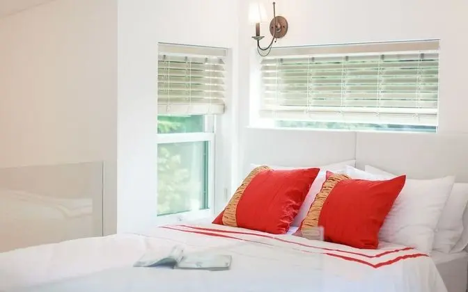 Tek Büyük Yataklı Oda, Avlu Manzaralı, Asma Kat