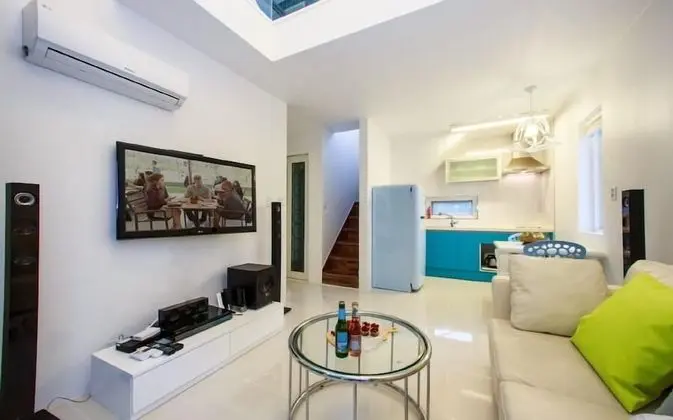 Tek Büyük Yataklı Oda, Avlu Manzaralı, Asma Kat