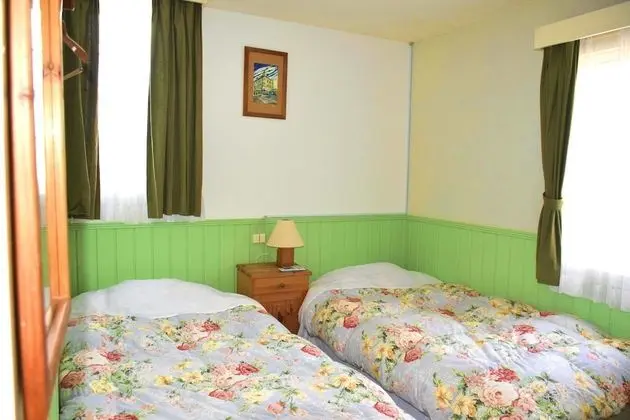 Standard İki Ayrı Yataklı Oda, Ortak Banyo (With a Sofa-bed)