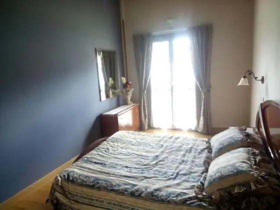 Tek Büyük Yataklı Oda, 1 Çift Kişilik Yatak, Ortak Banyo