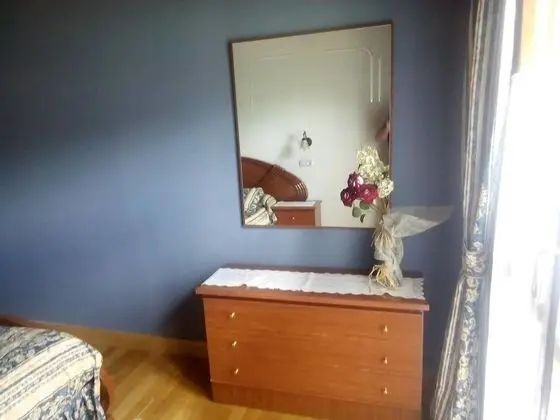 Tek Büyük Yataklı Oda, 1 Çift Kişilik Yatak, Ortak Banyo