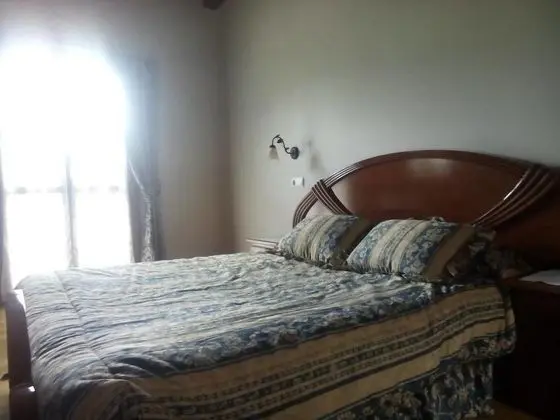 Tek Büyük Yataklı Oda, 1 Çift Kişilik Yatak, Ortak Banyo