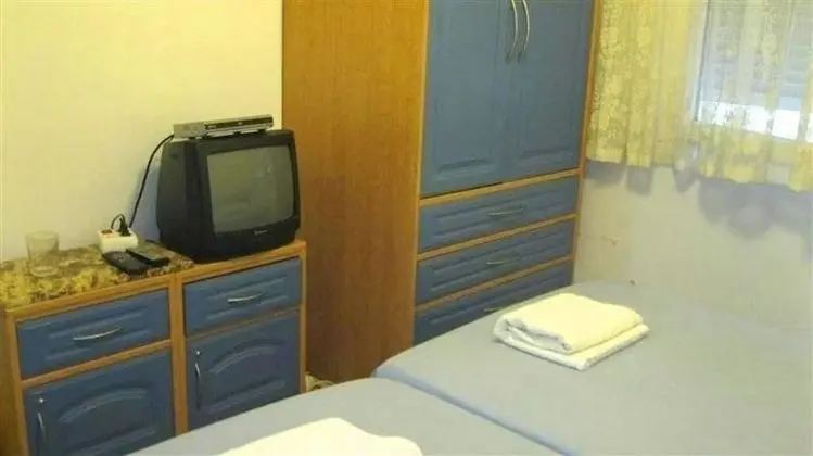 İki Ayrı Yataklı Oda, Özel Banyo