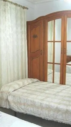 Tek Büyük Yataklı Oda, Ortak Banyo