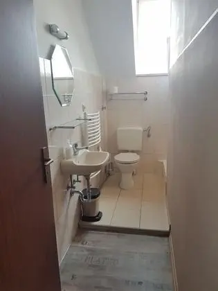 İki Ayrı Yataklı Oda, Özel Banyo (im Flur)