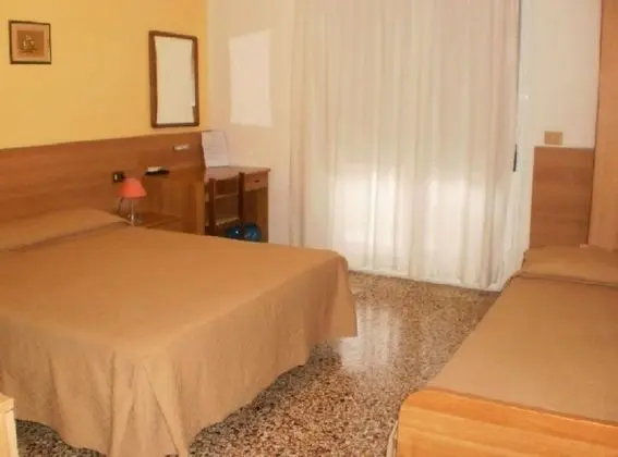 Dört Kişilik Oda, Balkon