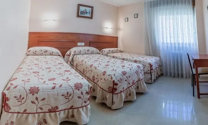 Tek Büyük Yataklı Oda, Ortak Banyo