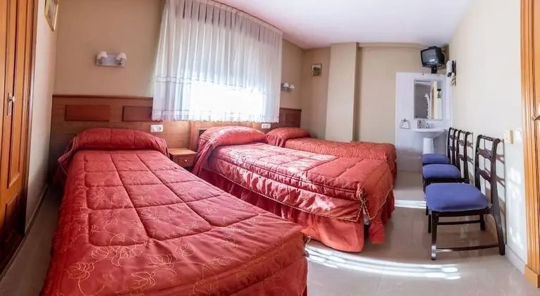 Üç Kişilik Oda, Ortak Banyo