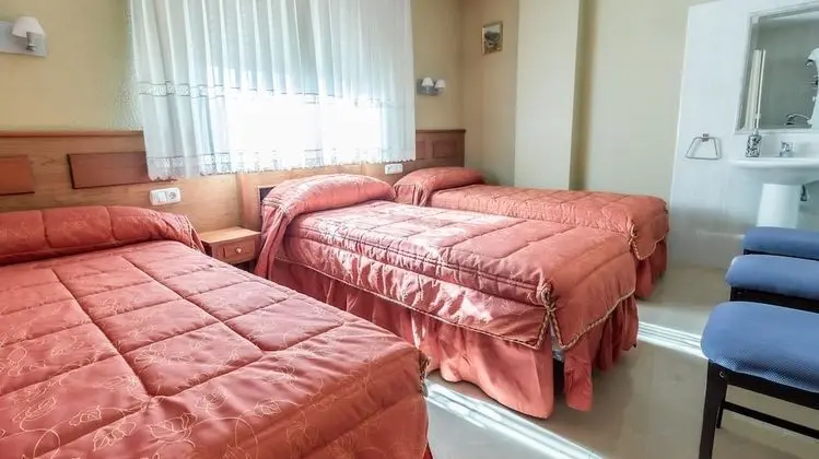 Üç Kişilik Oda, Ortak Banyo