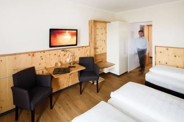Comfort Üç Kişilik Oda, 1 Yatak Odası, Bahçeli