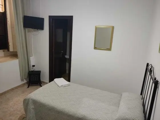 Tek Büyük veya İki Ayrı Yataklı Oda, Özel Banyo