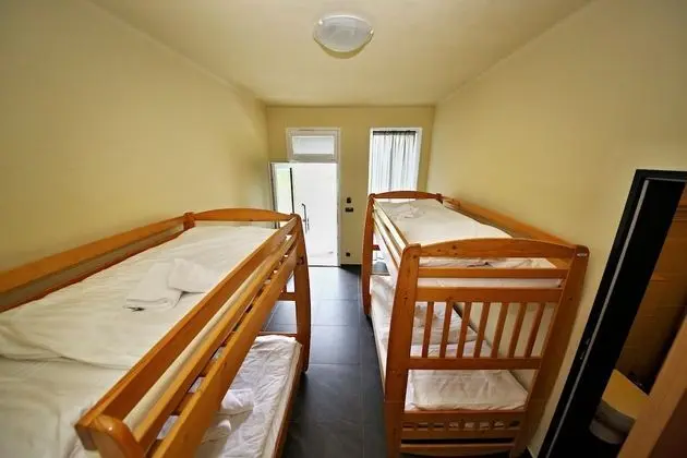 Basic Dört Kişilik Oda, Tepe Manzaralı