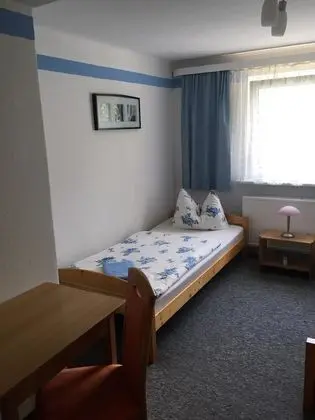 Tek Kişilik Oda, Ortak Banyo