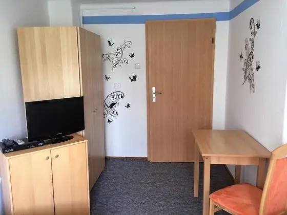 Tek Kişilik Oda, Ortak Banyo