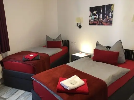 Tek Büyük Yataklı Oda