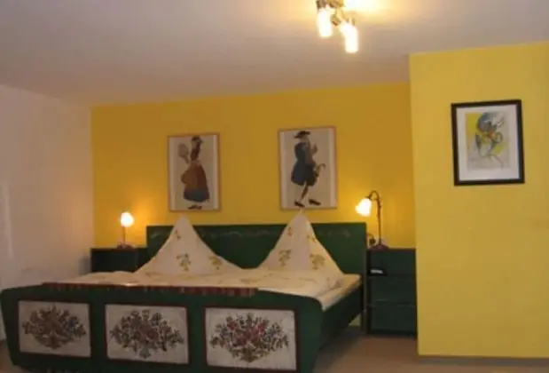 Tek Büyük Yataklı Oda