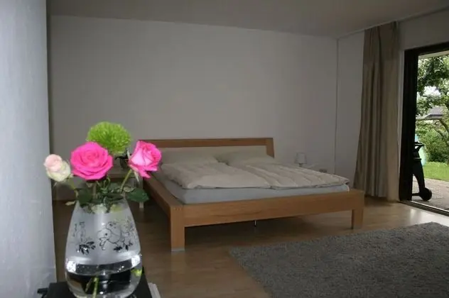 Apart Daire, Bahçe Manzaralı