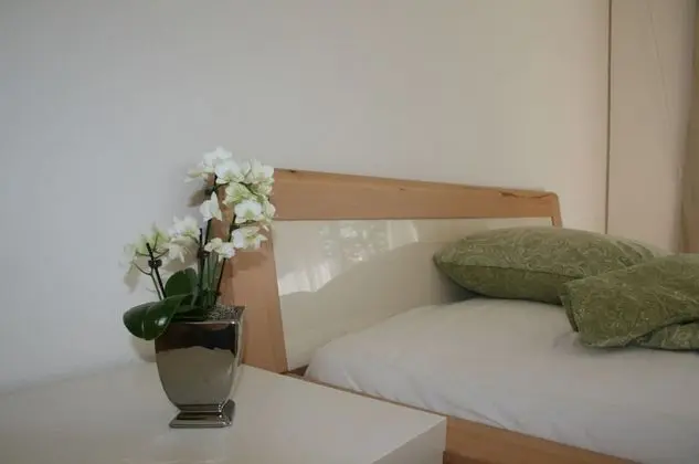 Apart Daire, Bahçe Manzaralı