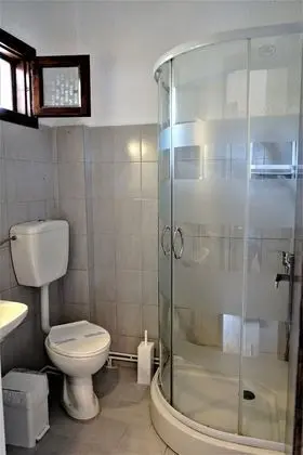 Üç Kişilik Oda, Küçük Mutfak, Denize Bakan