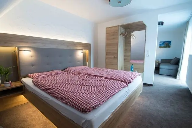 Comfort Tek Büyük Yataklı Oda