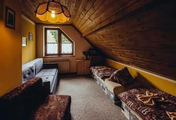 Apart Daire, 3 Yatak Odası, Küçük Mutfak