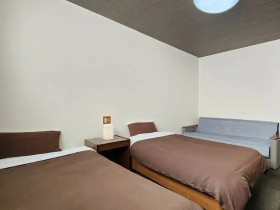 İki Ayrı Yataklı Oda, Sigara İçilmez, Ortak Banyo