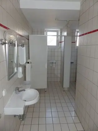 Economy Tek Kişilik Oda, Ortak Banyo