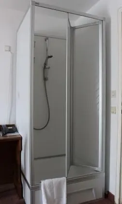 Tek Kişilik Oda, Özel Banyo