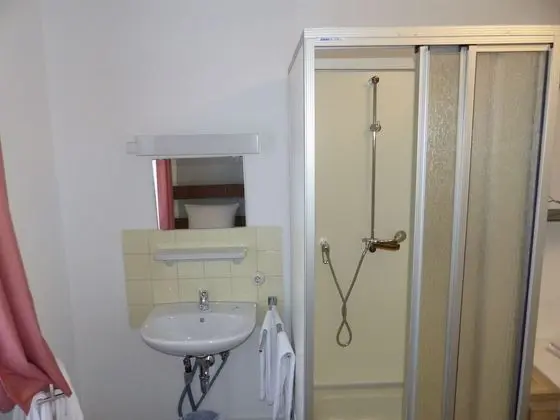Tek Kişilik Oda, Özel Banyo (Economy Plus)