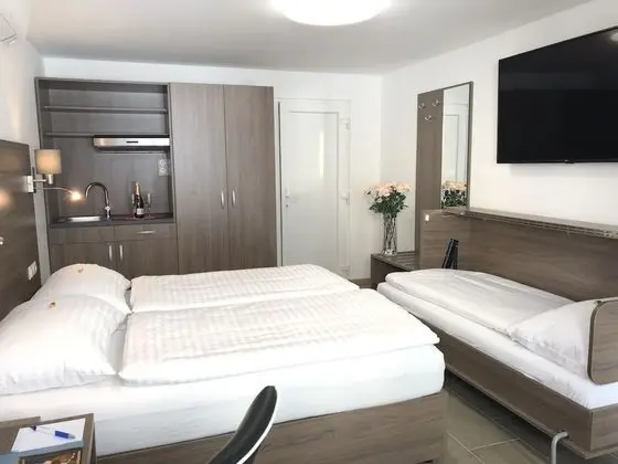 Tek Büyük Yataklı Oda